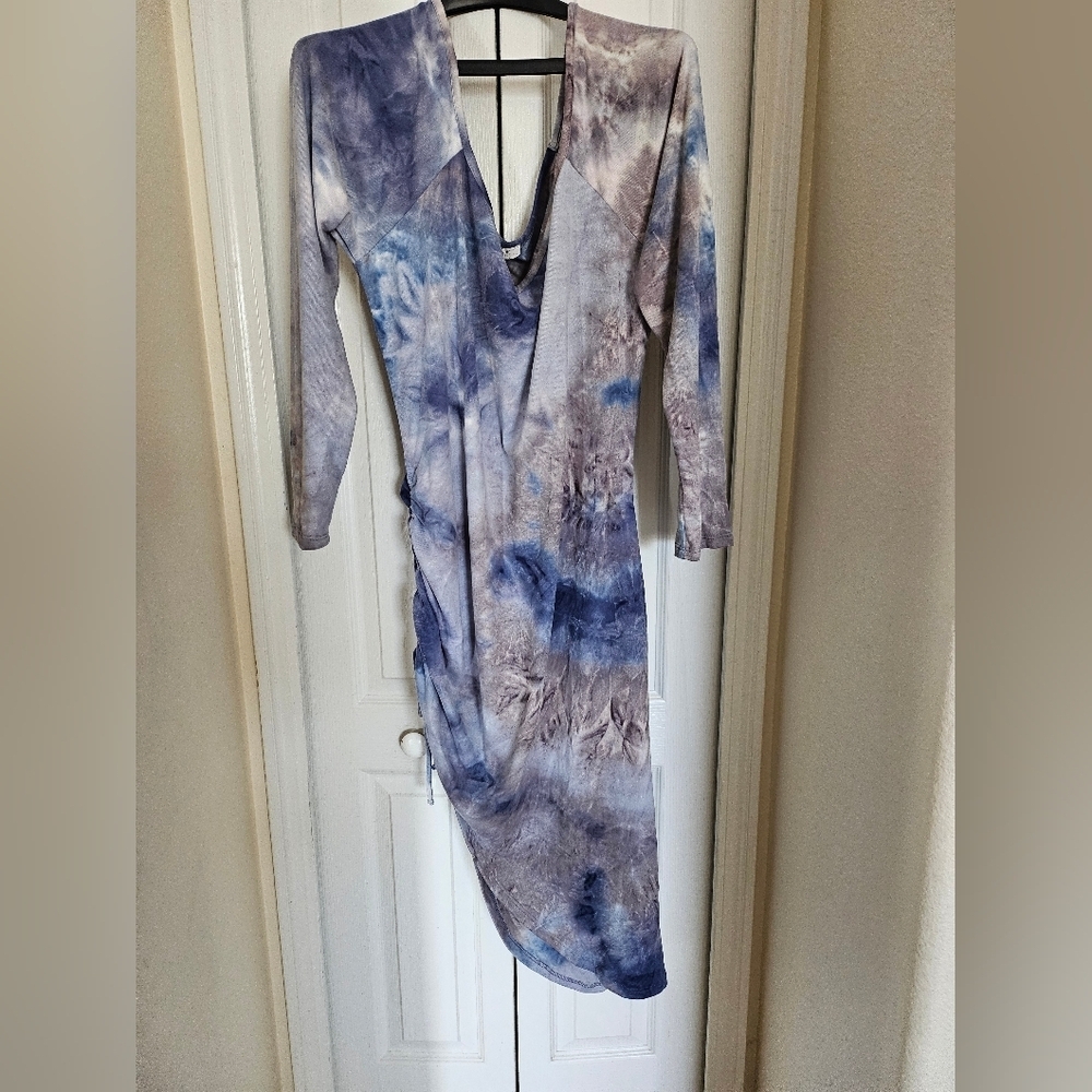 Follow Me Apparel Dress 3X Blue Purple Tie Dye Ruched Side Long Sleeve Dress - Picture 2 of 13